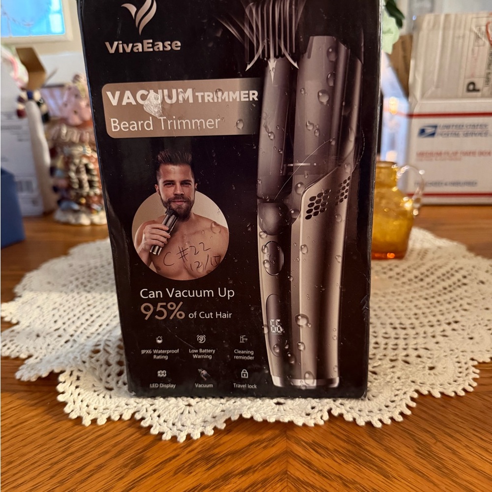 Silver Vacuum Beard Trimmer